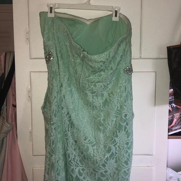 Sparkly prom dress - Picture 2 of 5